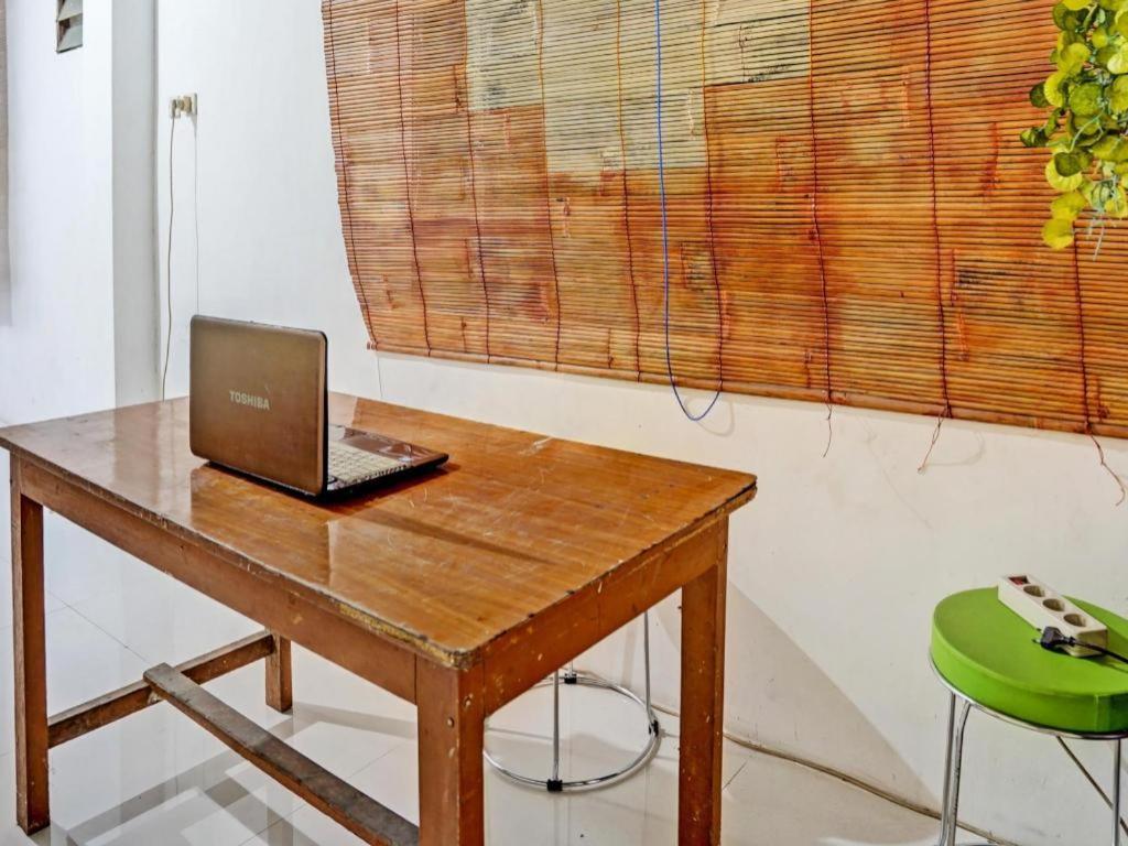 Spot On 92652 Meir E-Homestay 2 Surabaya Exterior photo
